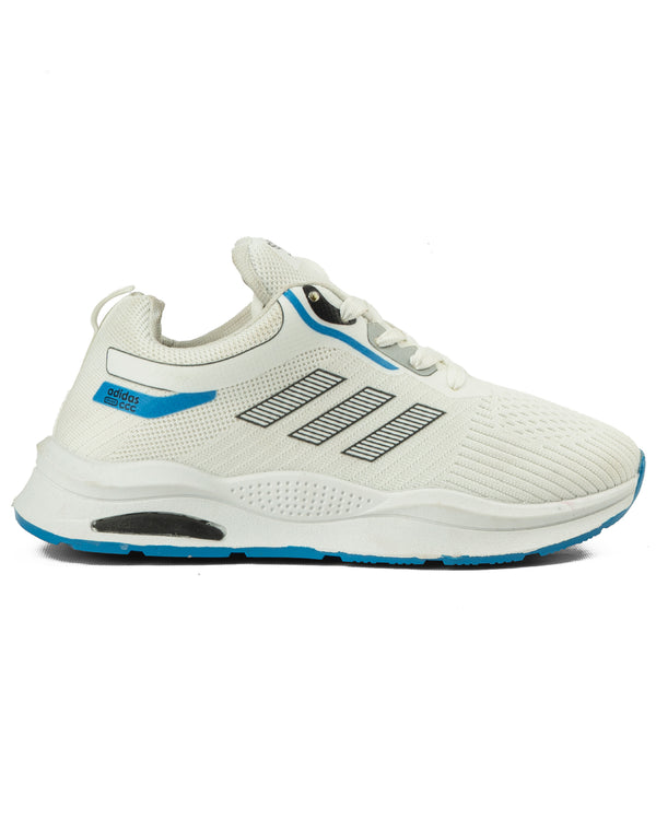 سنيكر تريكو ضد العرق